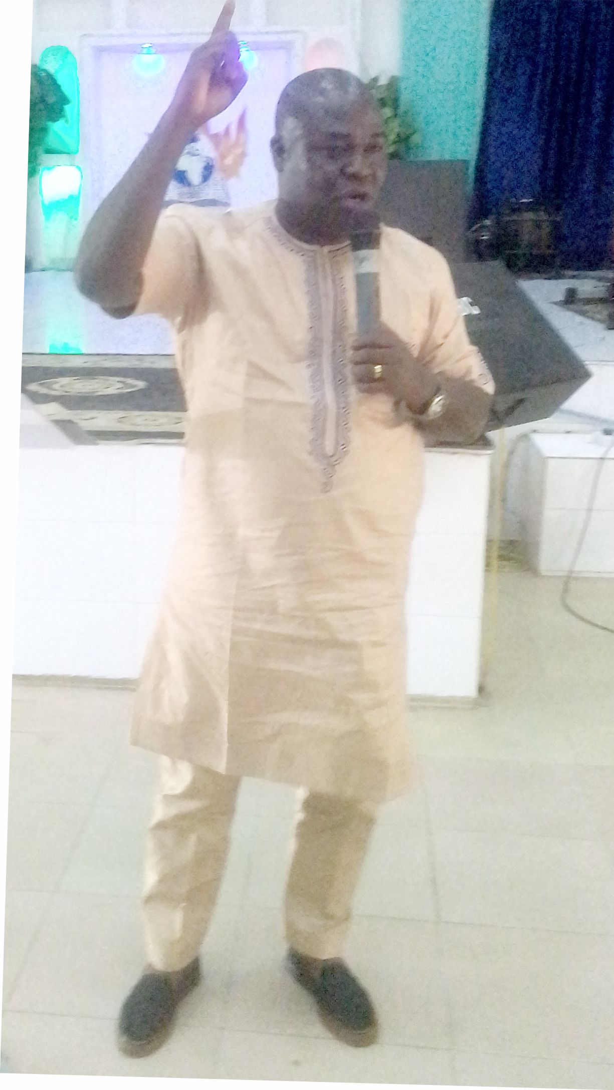 “REV DR CHRISTOPHER AKHAYERE ITOBIYE: A VISIONARY LEADER, INSPIRING GENERATIONS THROUGH FINANCIAL FREEDOM AND SPIRITUAL GROWTH”